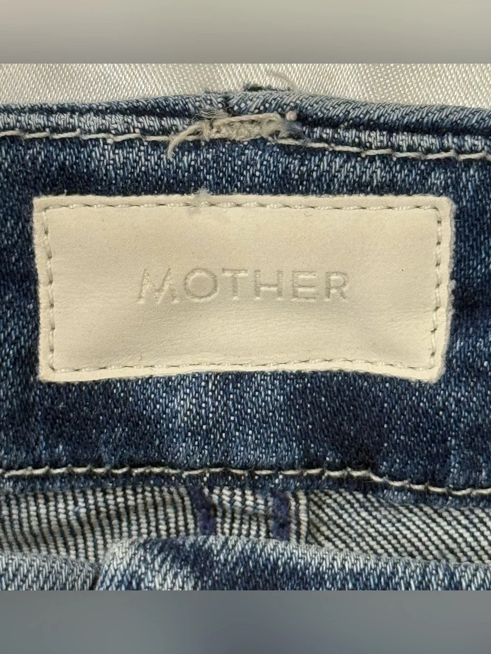 Mother High Waisted Looker Ankle Fray Jeans 26 Skinny Distressed Minimal Chic